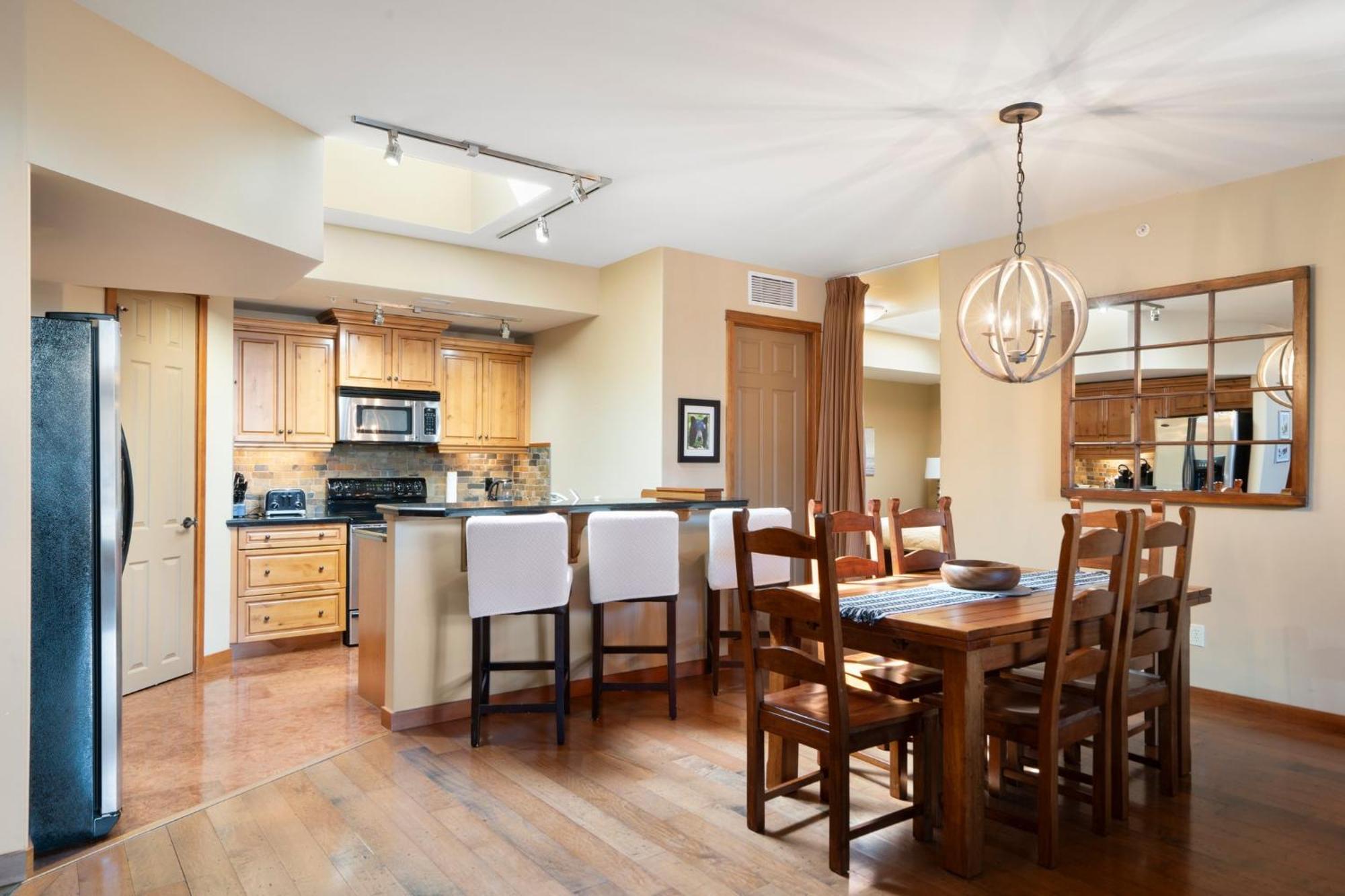 Cascade Penthouse By Canadian Rockies Vacation Rentals Канмор Экстерьер фото
