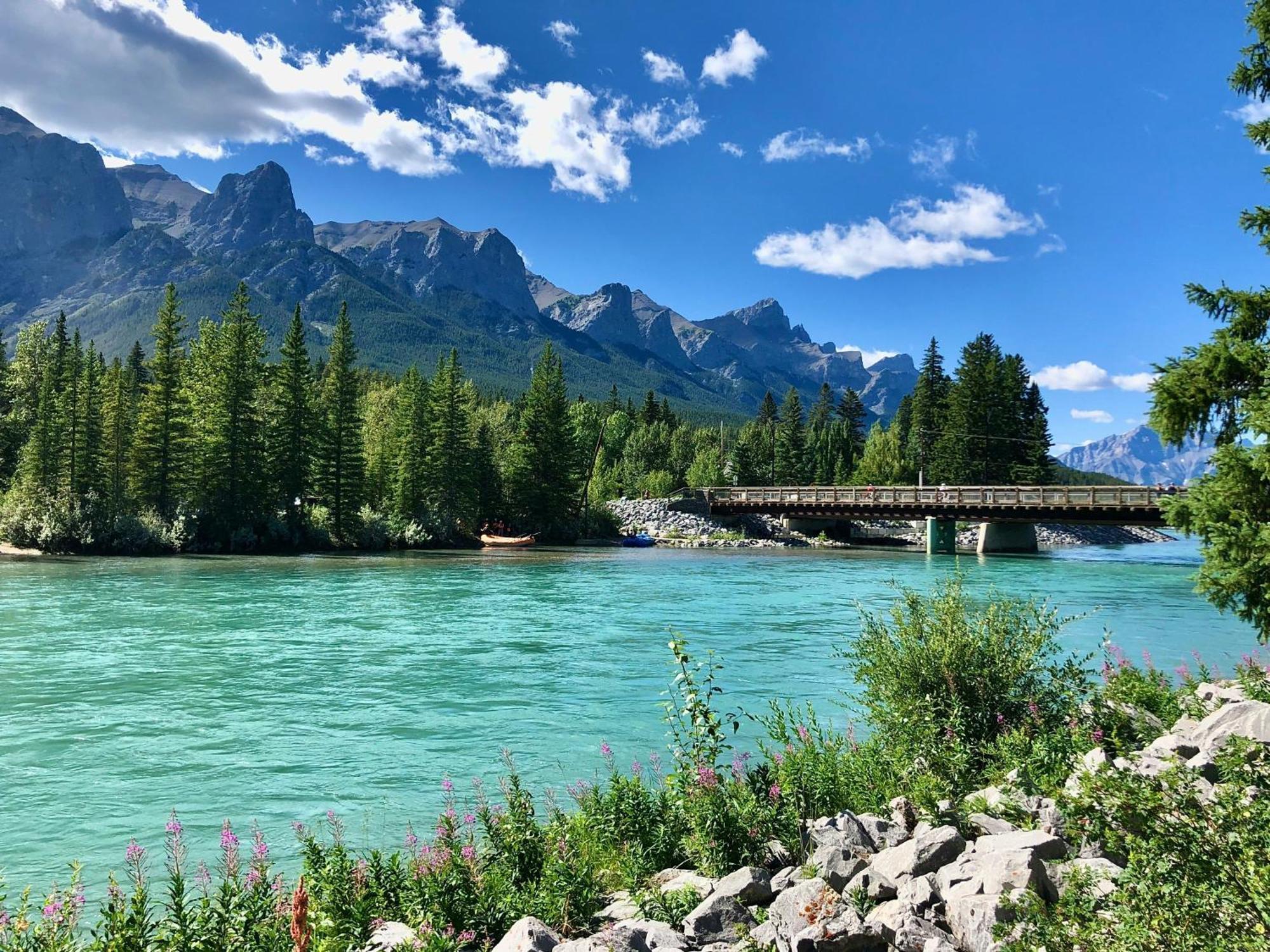 Cascade Penthouse By Canadian Rockies Vacation Rentals Канмор Экстерьер фото