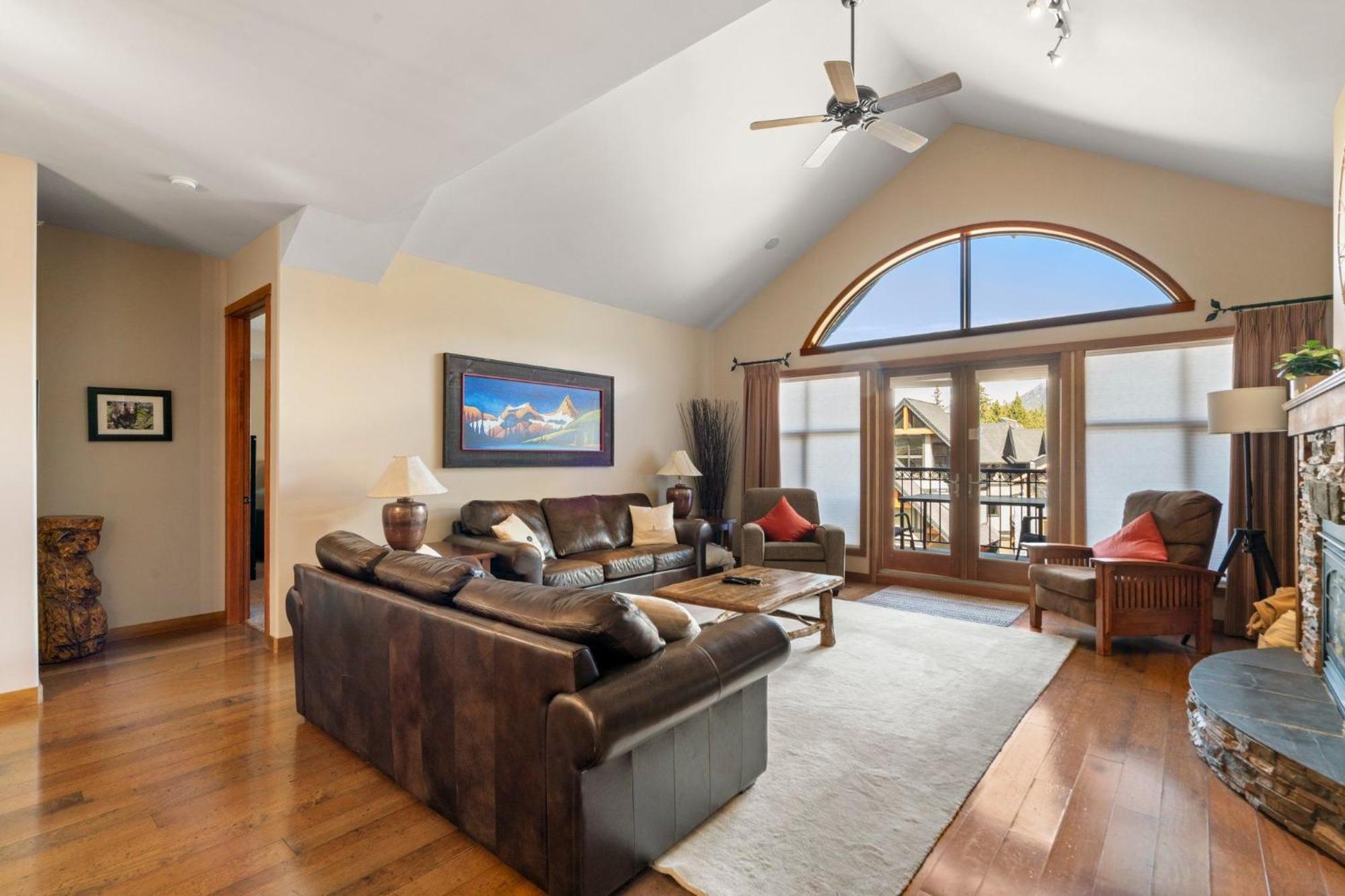 Cascade Penthouse By Canadian Rockies Vacation Rentals Канмор Экстерьер фото
